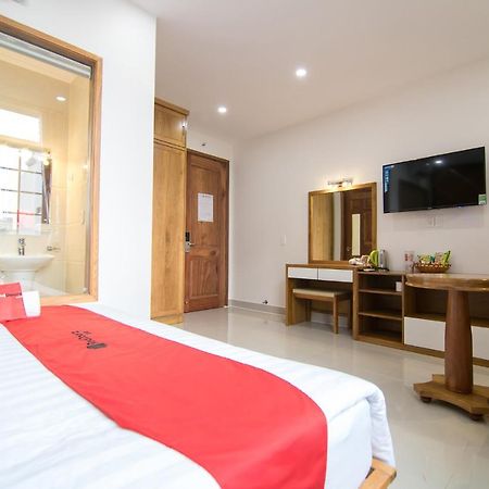 Reddoorz Plus Near Lotte Mart Cong Hoa Hô Chi Minh-Ville Extérieur photo