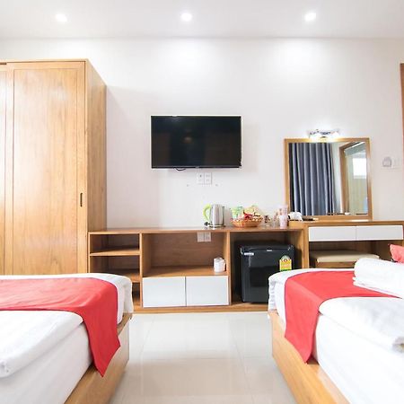Reddoorz Plus Near Lotte Mart Cong Hoa Hô Chi Minh-Ville Extérieur photo