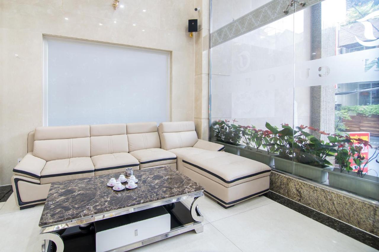 Reddoorz Plus Near Lotte Mart Cong Hoa Hô Chi Minh-Ville Extérieur photo