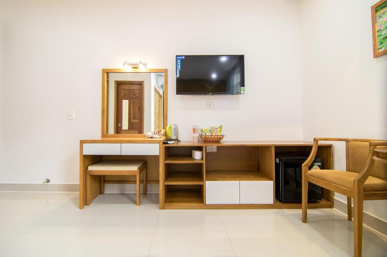 Reddoorz Plus Near Lotte Mart Cong Hoa Hô Chi Minh-Ville Extérieur photo