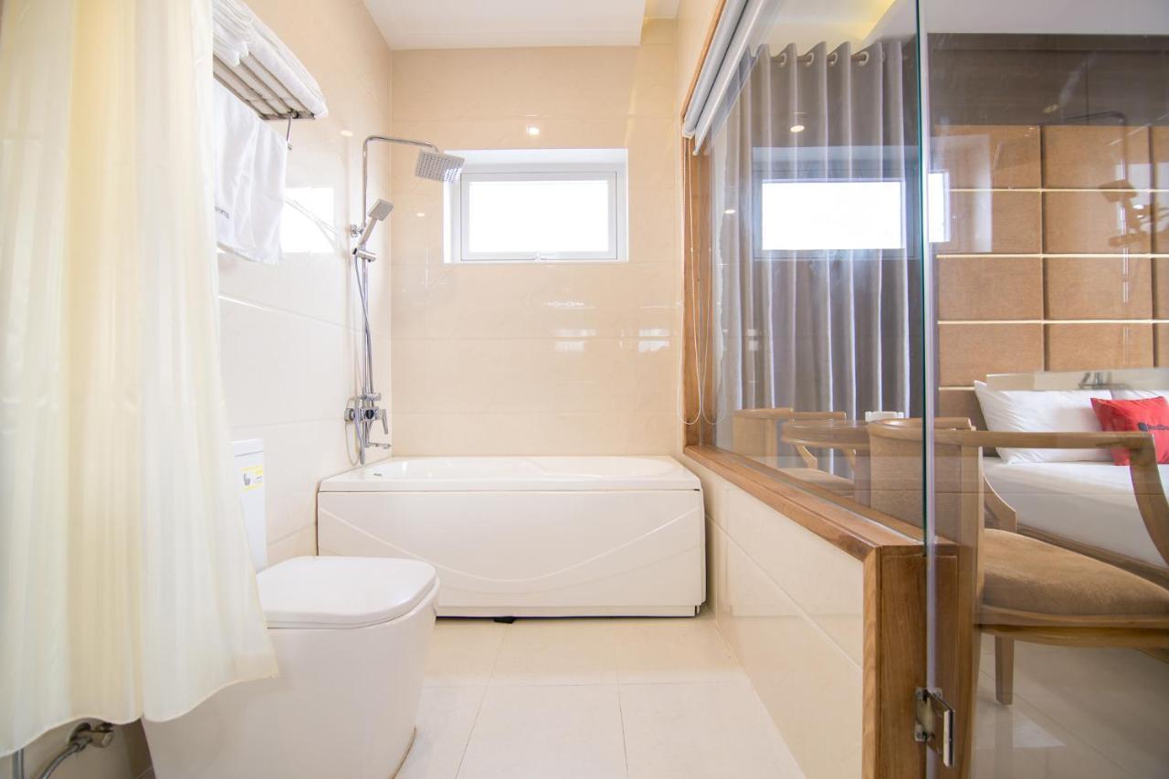 Reddoorz Plus Near Lotte Mart Cong Hoa Hô Chi Minh-Ville Extérieur photo