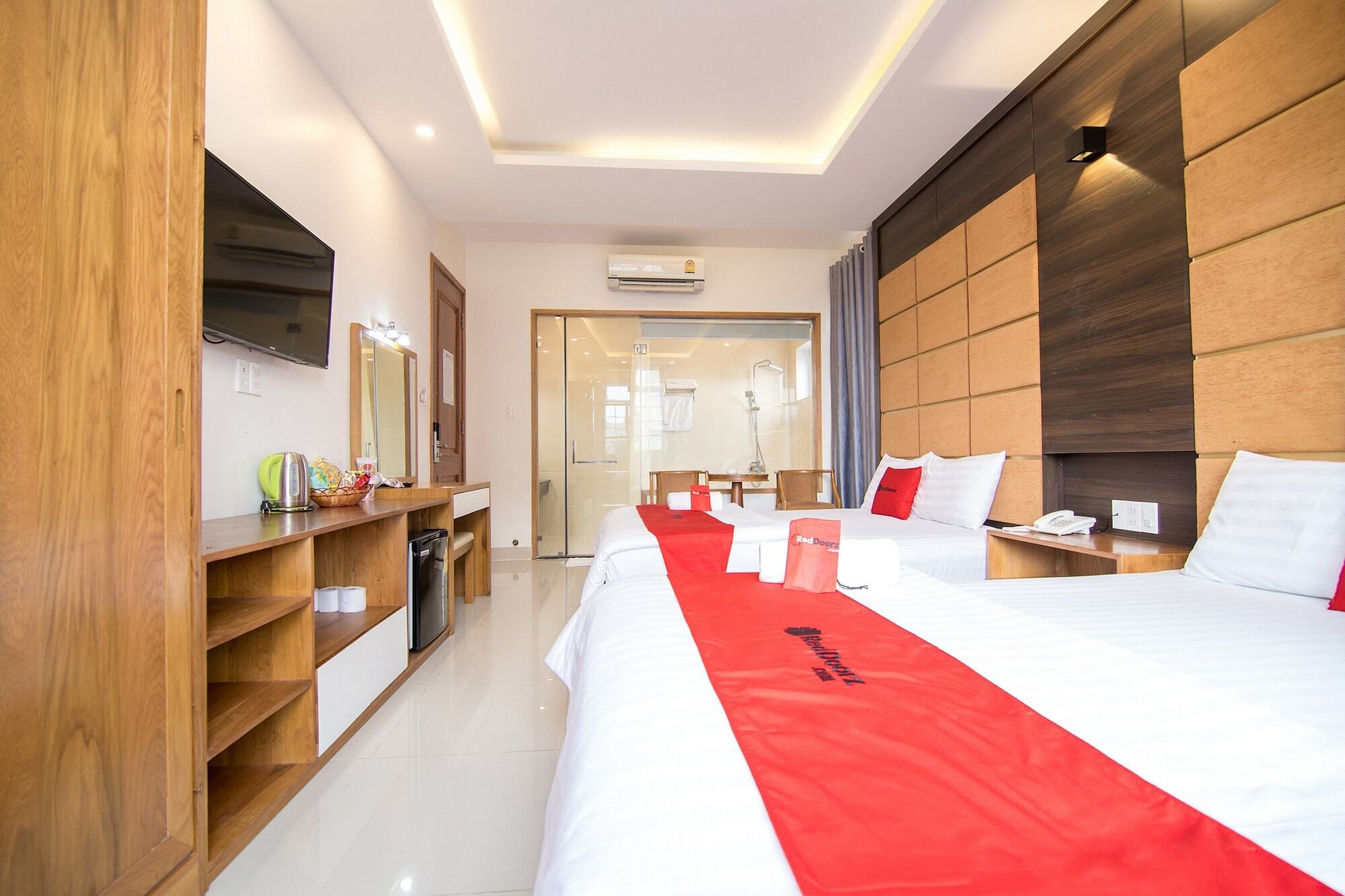 Reddoorz Plus Near Lotte Mart Cong Hoa Hô Chi Minh-Ville Extérieur photo